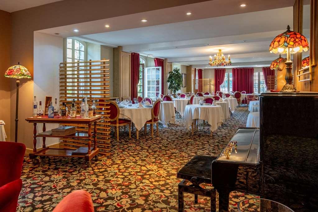 Hostellerie Des Cedres Villeneuve-de-Riviere Restaurant photo