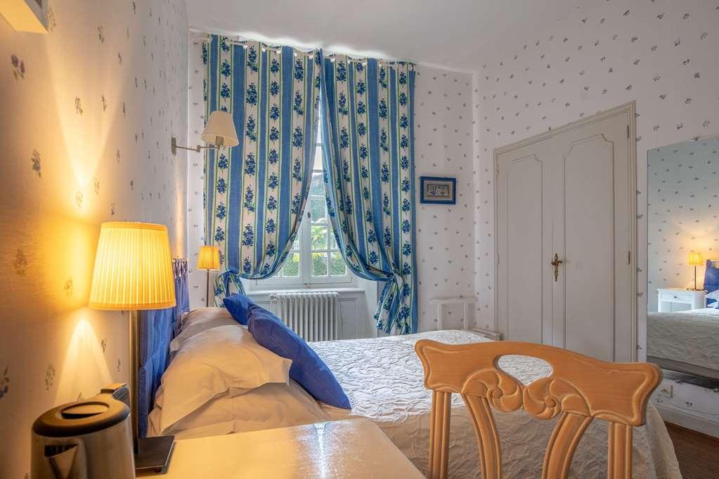 Hostellerie Des Cedres Villeneuve-de-Riviere Room photo